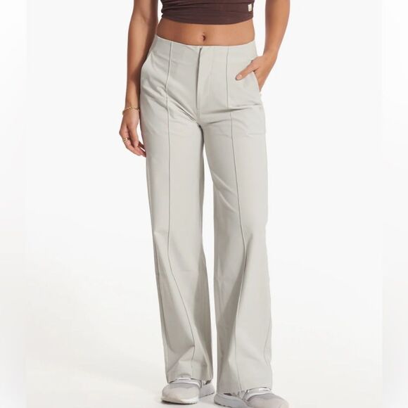 Vuori Women’s Meta Wideleg Pants in Vapor Size Large - Picture 1 of 10